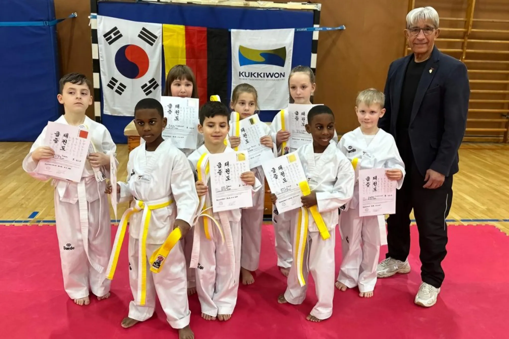 Neue Gürtel für den Taekwondo-Nachwuchs