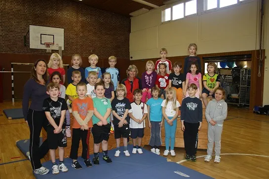 Kinder-Turnen Kinder-Turnen